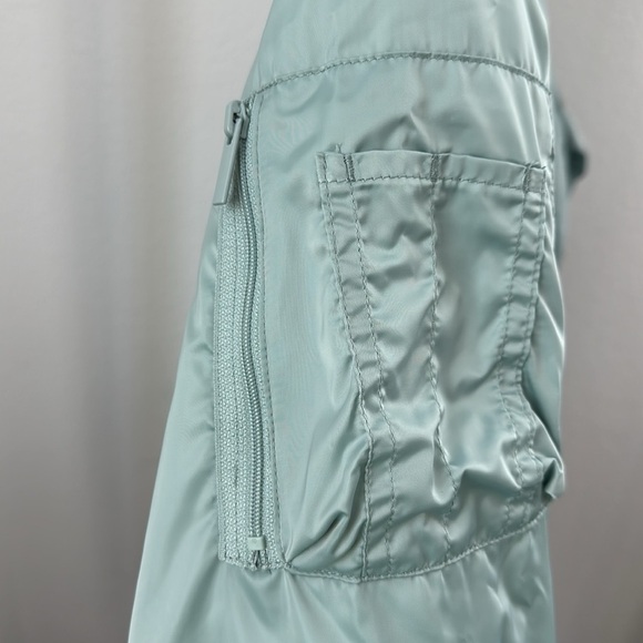 Water resistant new day by target med light green/ mint green jacket w/ pockets - Picture 3 of 7